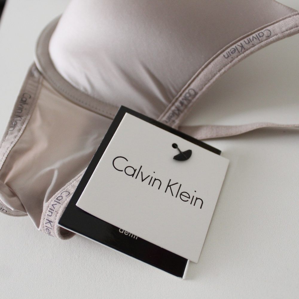 NWT CALVIN KLEIN NEUTRAL GREY BEIGE UNDERWIRE BRA